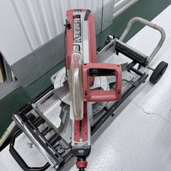 Milwaukee Sliding Compound Mitre Saw