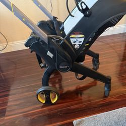 Doona Car Seat Stroller With Base