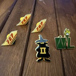 Vtg Metal Pin/Lapel/Hat badgeSpook,727 747 767 WL Torch  McDonnell Douglas F4 Phantom II U.S fighter/fighter bomber mascot "Spook" 