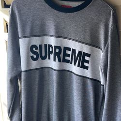 Supreme sweater 