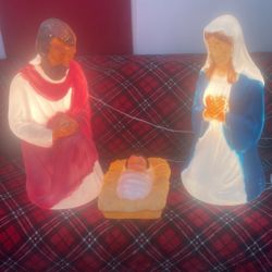 Nativity scene plastic  Perfect Condition $100 All 3