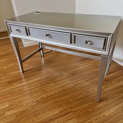Fabulous Desk with Crystal Accents!