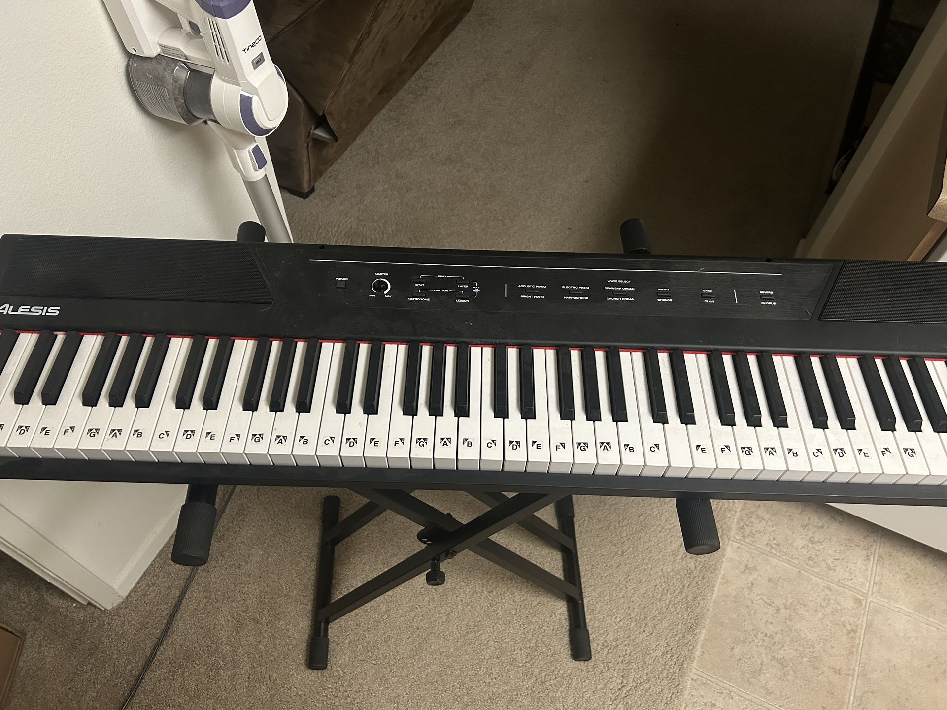 Electronic Piano