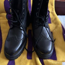 New Men Express Boots Size 10