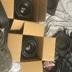 SVR-8 D2  I Only Have Two 8 Inch Subs 