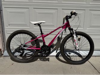 Haro Flightline 24"  Mountain Bike - Pink/White - Great Condition!