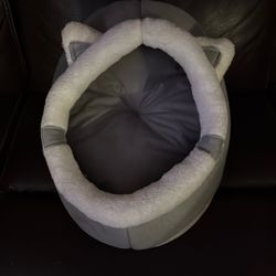 Kitty bed Brand New never use