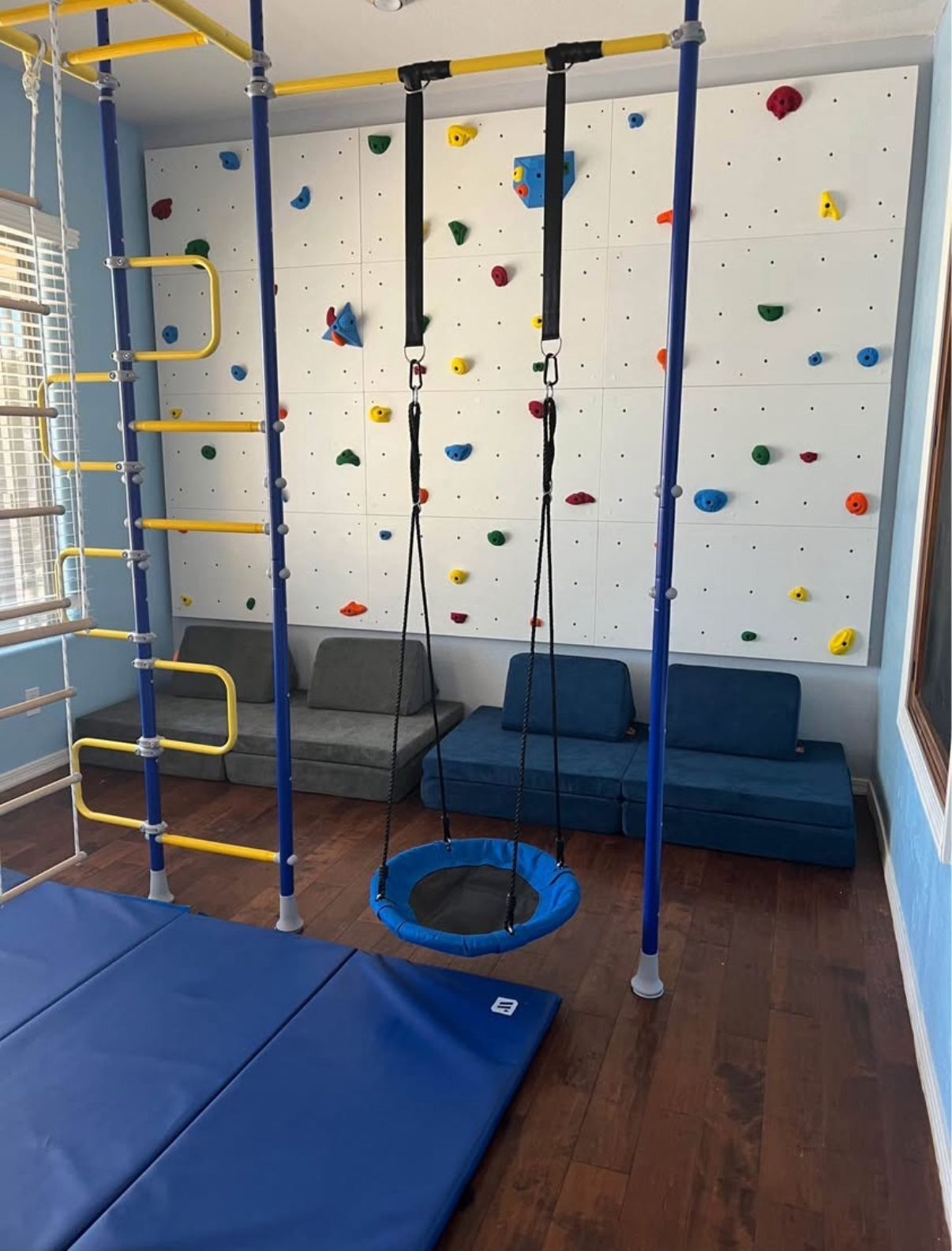 Rock Wall Climbing Panels And Holds 