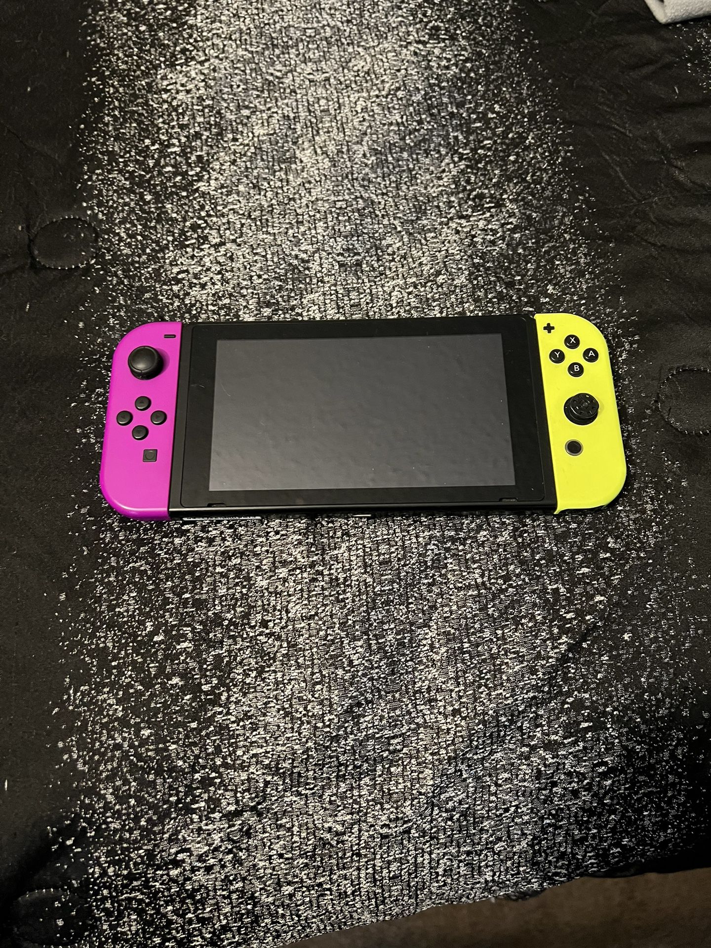 Nintendo Switch Splatoon 2 Edition( 2 Games Included)