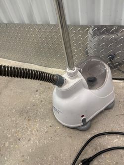 Home Touch Clothes Steamer -raises up to 5 feet- in good condition $60
