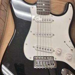 Squier Strat by Fender