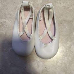 Toddler girls dress shoes, size 5