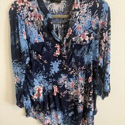  VEra Rose Ladies Floral blouse
