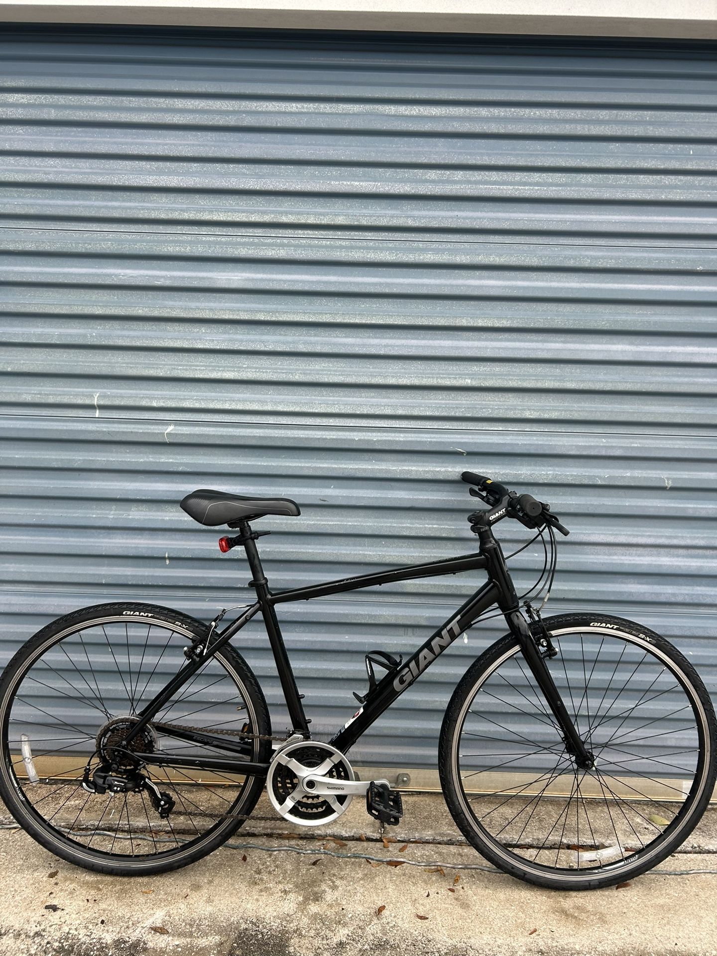 Giant Escape Hybrid Bike