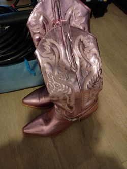 Metallic Pink Cowboy Boots