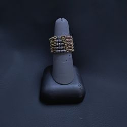 Lady's Ring Sz 7 18k 8.1g 