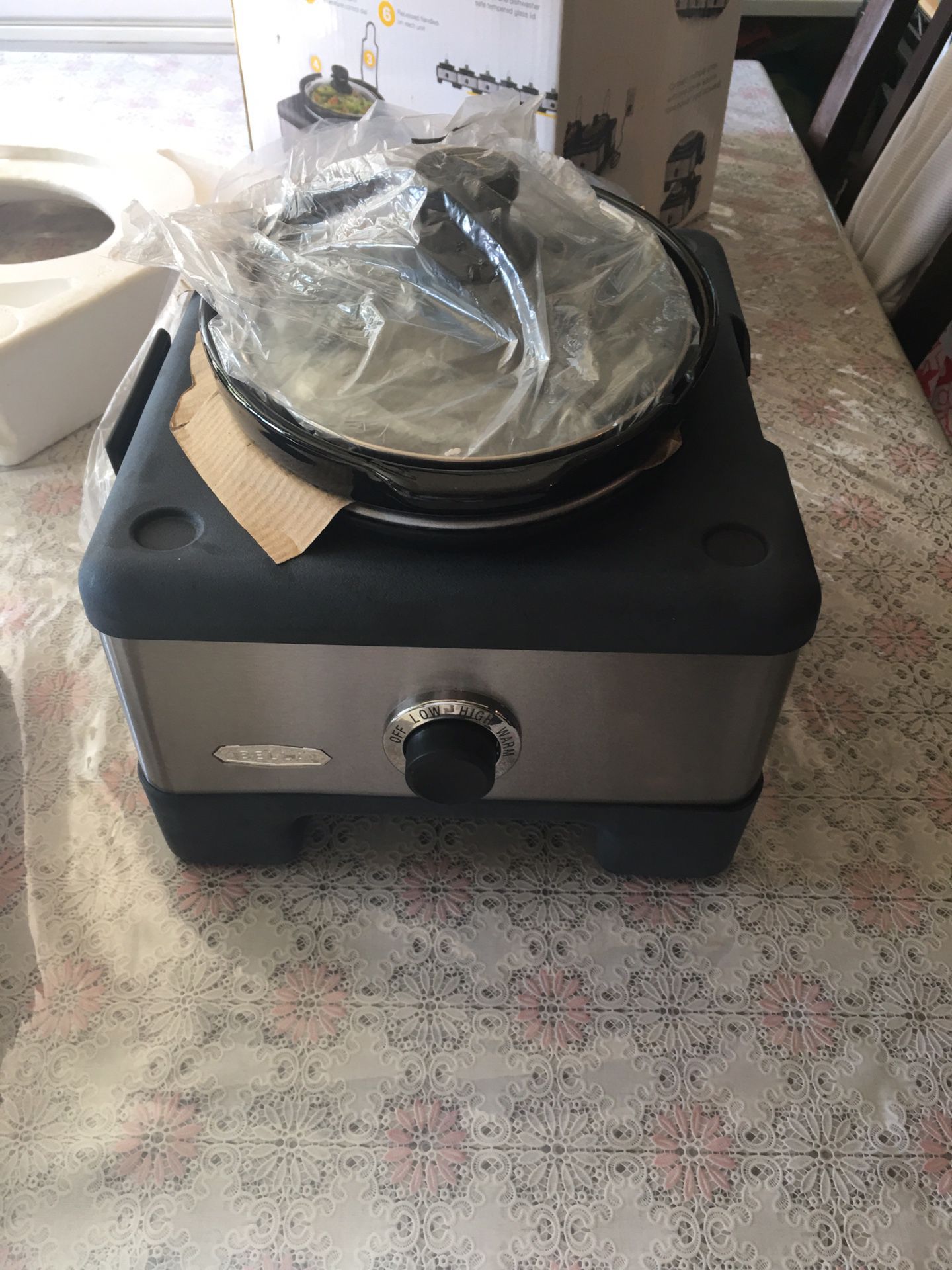 Bella - 5-qt. Slow Cooker with Dipper - Stainless Steel for Sale in Salem,  OR - OfferUp