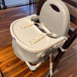 Chicco Pocket Snack Booster Seat