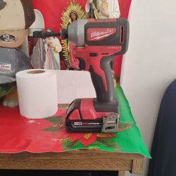 Milwaukee Power Drill 