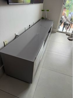 Tv stand for 80 inch tv