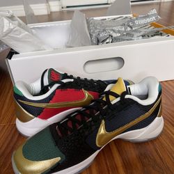 Kobe 5 Protro Undefeated size 9