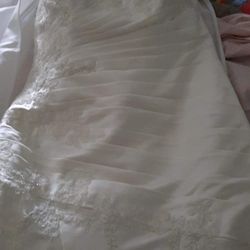 Strapless Wedding Dress With 3ft Train