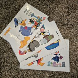 Vintage 1960s 4 Disney Placemat Mickey Ludwig Pinocchio Pluto Laminated 11x17

Walt Disney Original 11x17 Laminated Placemat 1960's Set Of 4

Approxim