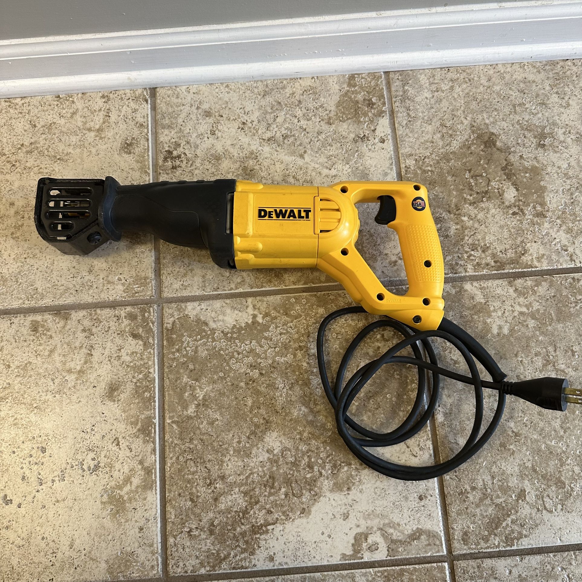 DeWalt 10 Amp Corded Variable Speed Reciprocating Saw