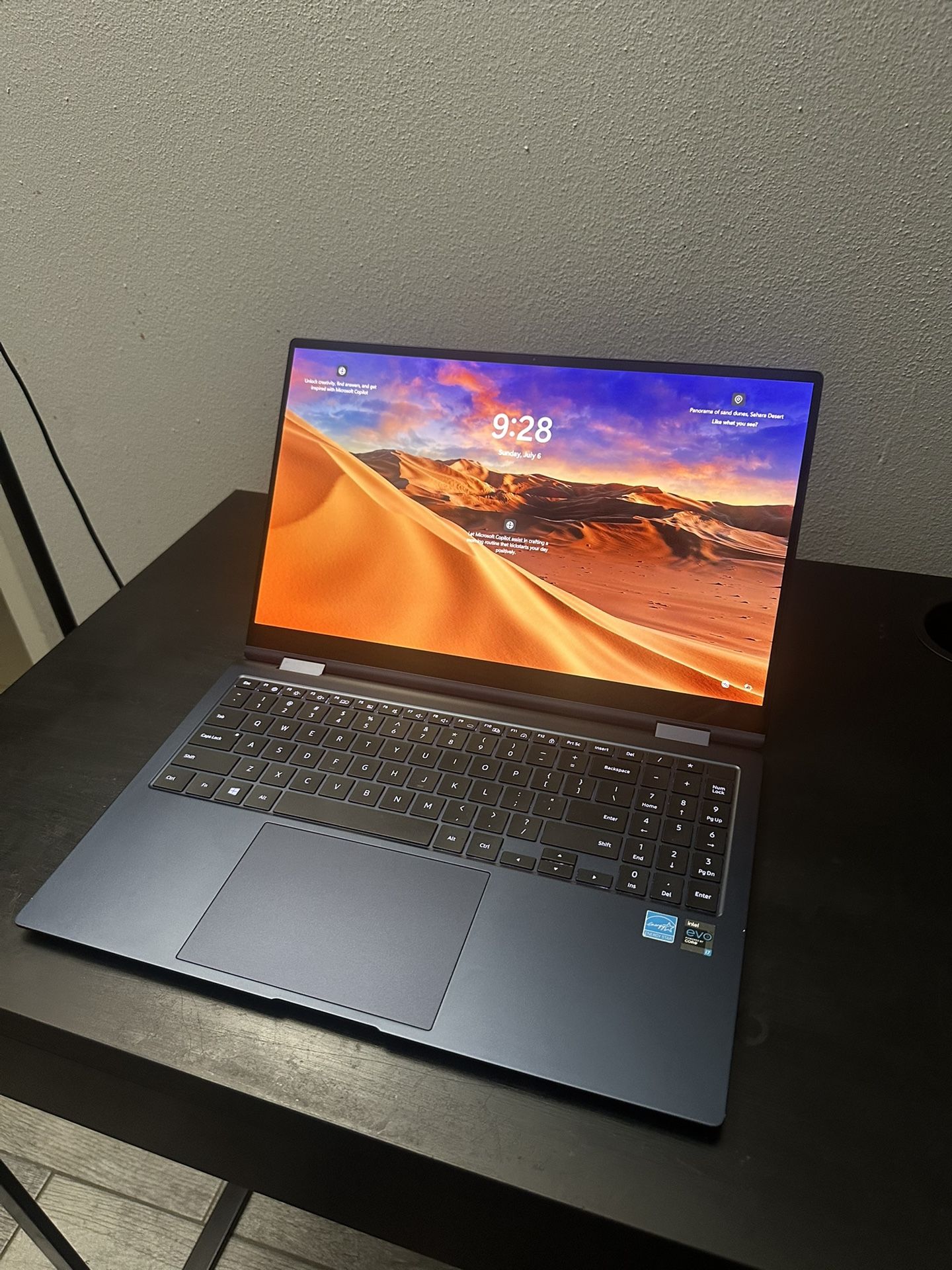 Samsung Laptop/Book