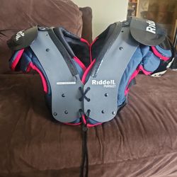 RIDDELL PURSUIT YOUTH FOOTBALL PADS 