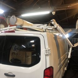 Cargo van Ladder rack drop down
