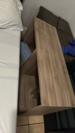 Queen bed