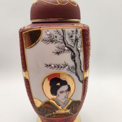 Japanese Porcelain Lidded Jar Vase Kutani Style Geisha Motif Gold Trim Handmade 