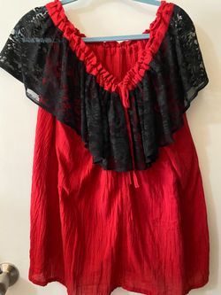 Red and Black Lace Ruffle Blouse xl