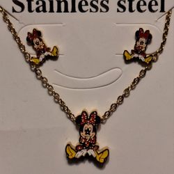 MINNIE MOUSE NECKLACE SET