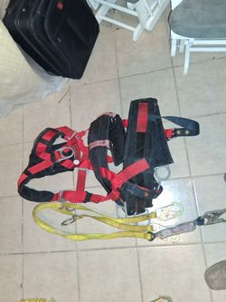 ARNES SEMINUEVO COMPLETO