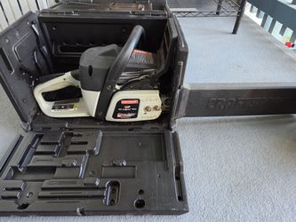 Craftsman 16" Gas Chainsaw with Carrying Case
