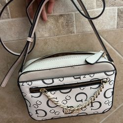 Guess Bag