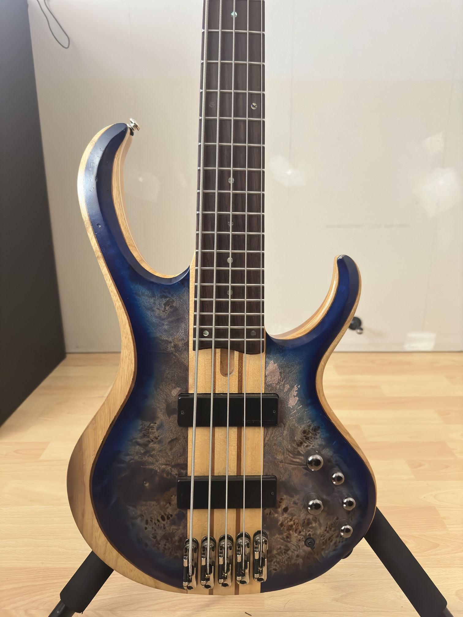Ibanez Btb845