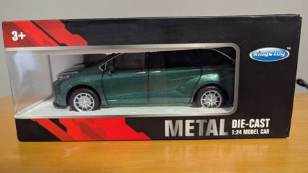 1:24 Scale Diecast Toyota Sienna with Pull Back function in Green by Kingstoy
