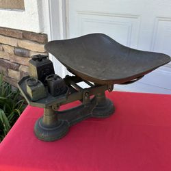 ANTIQUE COUNTER WEIGHT SCALE