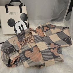 Disney Mickey Mouse outfit off white hand bag purse with double side pink scraf 