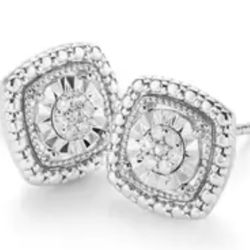 Sterling silver 1/10 Ct Diamond Earrings