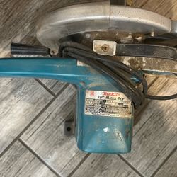 Makita Saw Saw 10”