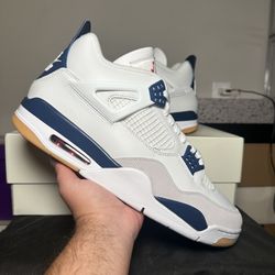 Jordan 4 SB Navy 