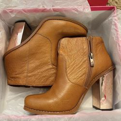 Chinese Laundry Boots 