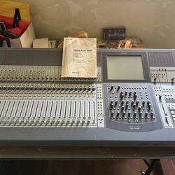 Sony DMX-R100 Mixer