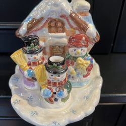 Snowman Ceramic Cabin Christmas Salt Pepper Shaker set Napkin holder 5 pcs