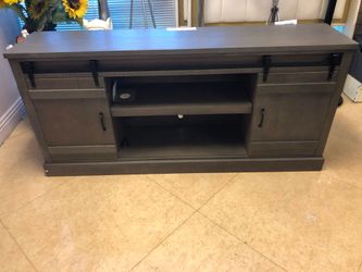 New whalen furniture TV stand