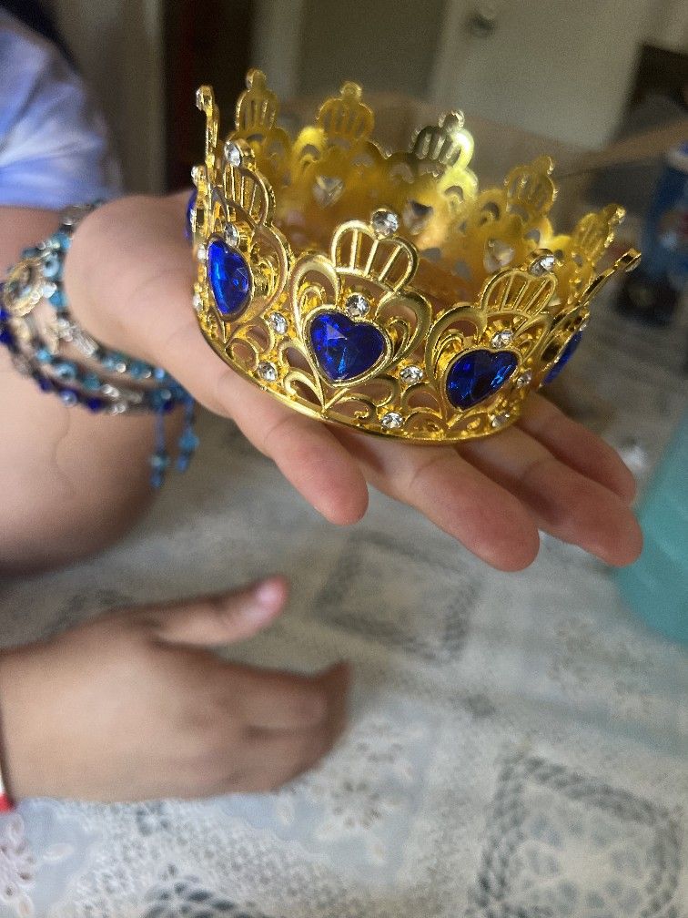 Crown For Flower Arrangements